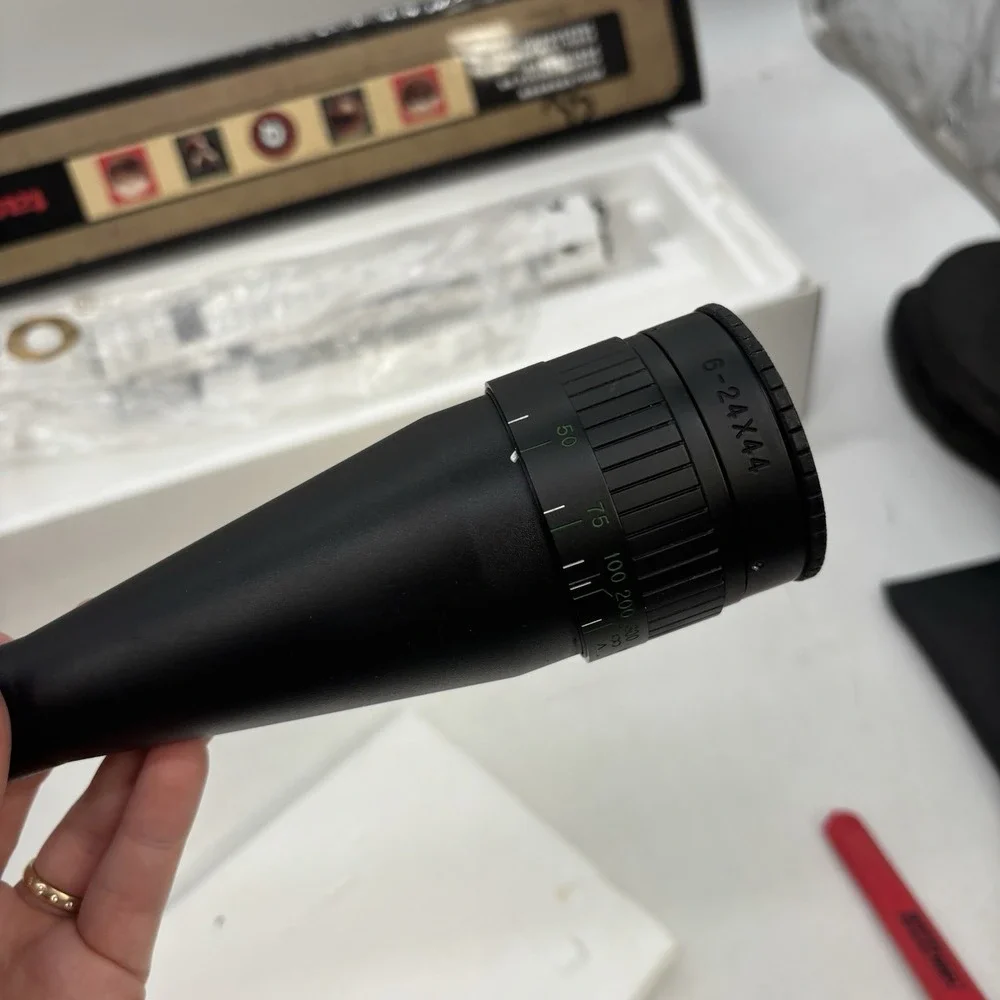 Tasco TG104050DS 10-40x50 Target Varmint Riflescope NEW IN BOX 1/8 MOA Dot